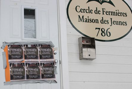 Six organismes en grève: ils réclament la fin des coupes de Québec