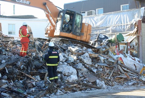Feu à Donnacona: les experts fouillent les décombres