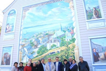 Neuville inaugure sa fresque historique