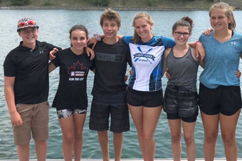 Cinq espoirs du kayak à Lac-Sergent