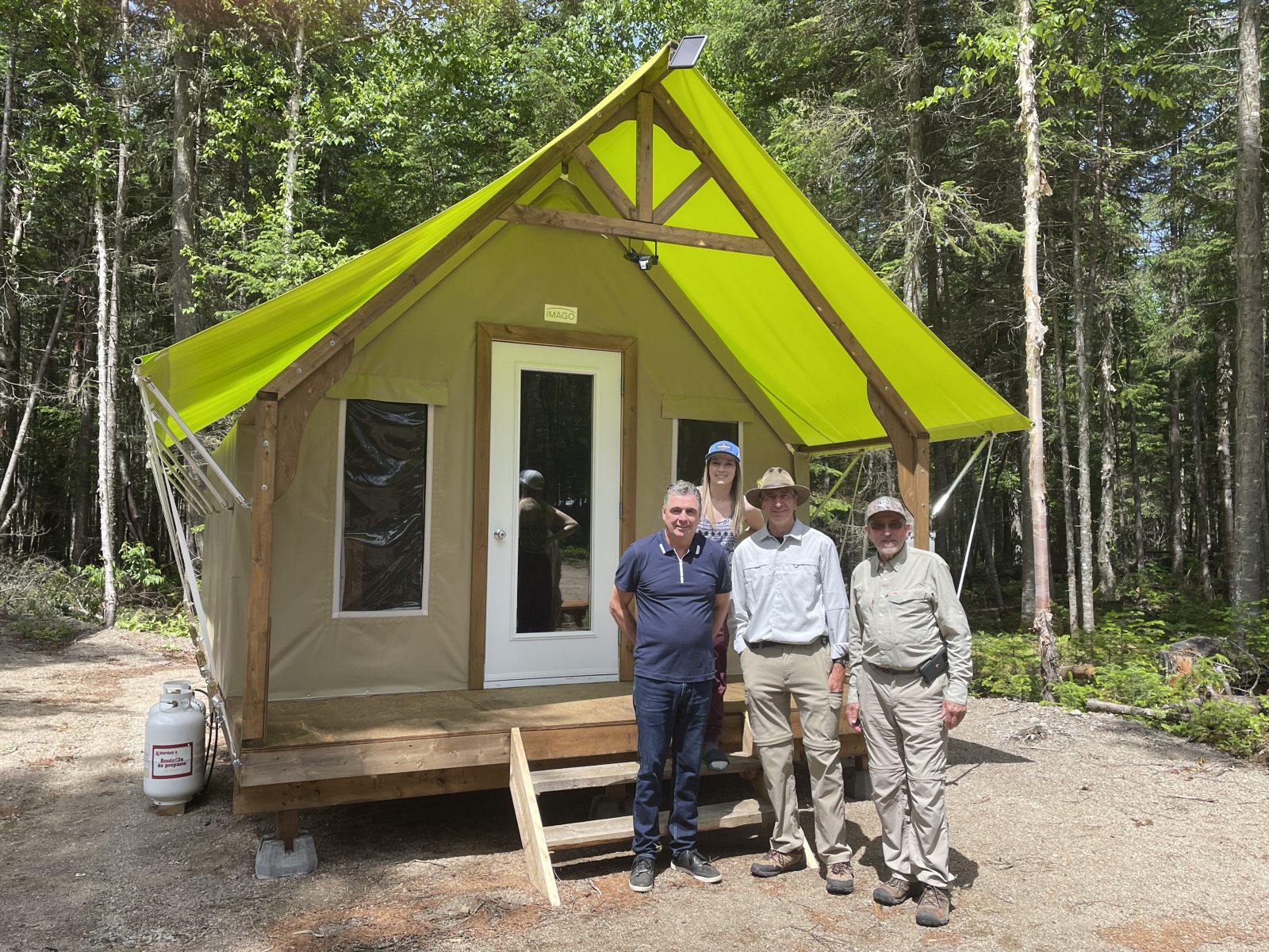 Deux nouveaux prêts à camper inaugurés à la Zec de la Rivière-Blanche