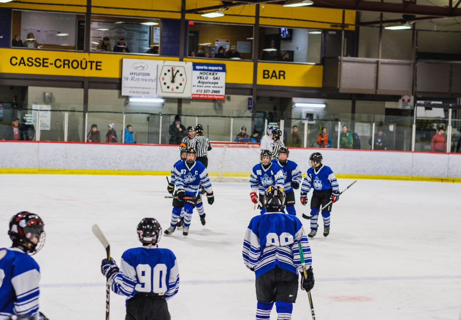 Plus de 500 joueurs participent au Tournoi provincial de hockey mineur de Saint-Raymond  