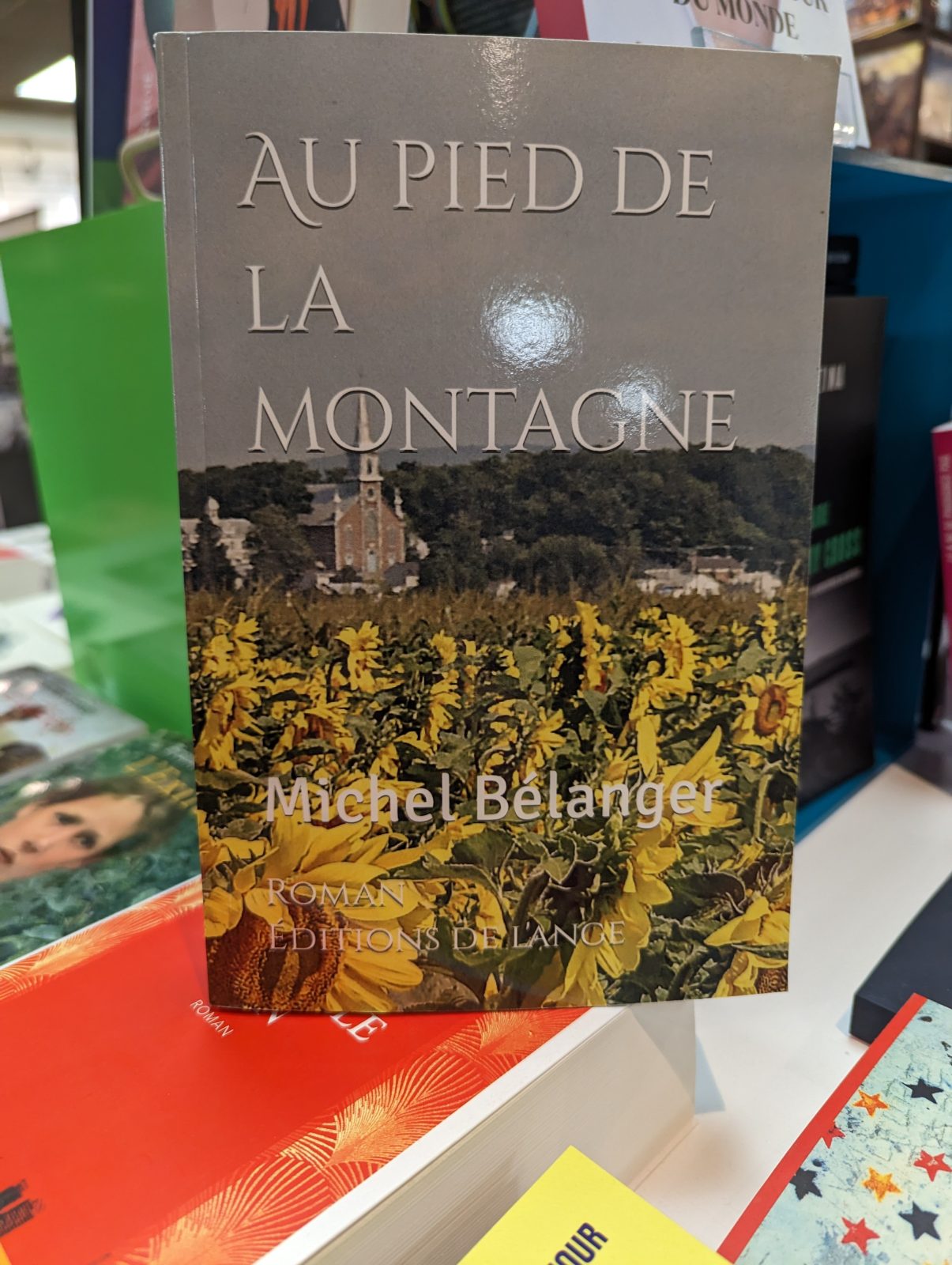 Une histoire au pied de la montagne signée Michel Bélanger