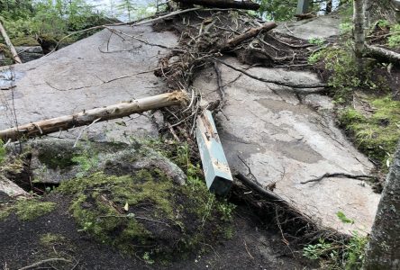 La nature se déchaîne aux chutes de la Marmite à Rivière-à-Pierre