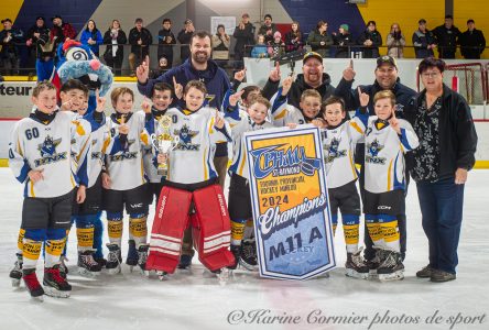 Les Lynx vainqueurs au 42<sup>e</sup> Tournoi provincial de hockey mineur de Saint-Raymond